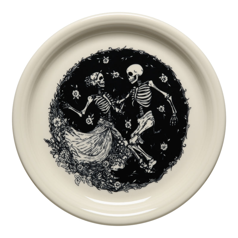 Skeleton Duet Linen Bistro Coupe 9 Inch Luncheon Plate