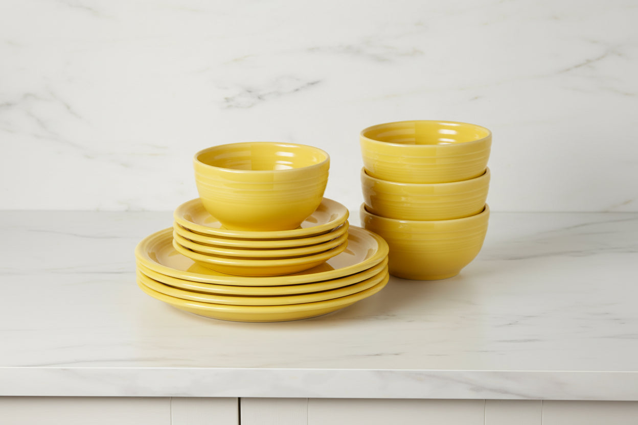 OLD MOUNTAIN イエロー皿 2枚セット Retired Bistro Coupe 12-Piece Dinnerware Set, Service for 4